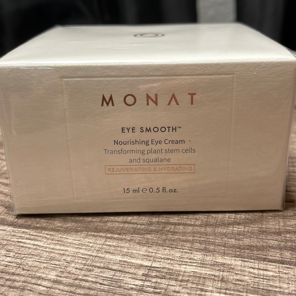 Monat Nourishing Eye Cream